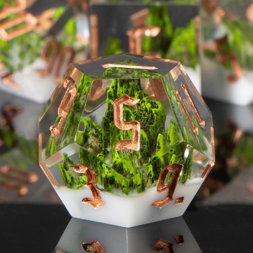 KERWELLSI Sharp Edge Resin DND Dice Set, Dungeons and Dragons Dice with Gift Box, Natural Mountain Forest D&D Dice, 7 Piece Role Playing Dice, RPG Polyhedral Dice, D and D Dice D20 D12 D10 D8 D6 D4