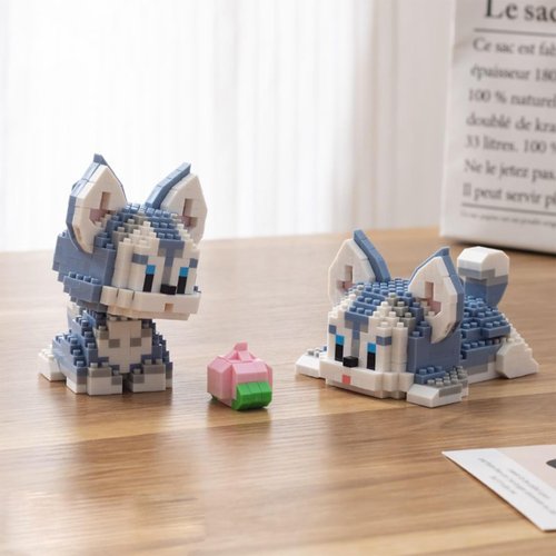 ALITTDRE Micro Mini Building Blocks Dog Pets Cute Animal Model Set Building Pet Toys Bricks Gifts for Kid and Adult (Siberian Husky)