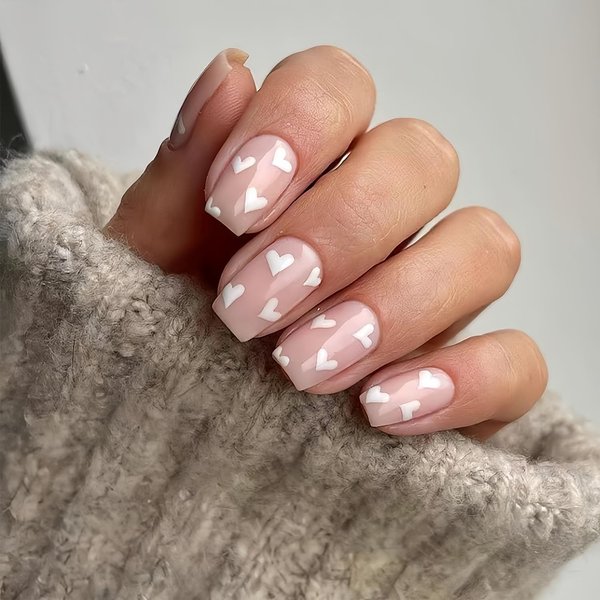 Heart Press on Nails Short Square Valentines Day Fake Nails, White Hearts Design Nude Gel Acrylic Nails Kit, False Nails New Year Fashion Nail Decorations 24 Pcs