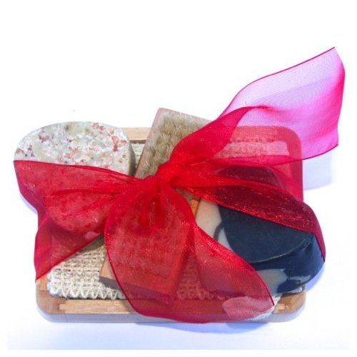 Bogue Goat Milk Soap- Mothers Day Giftset Big Hearts of Goat Milk Soaps. Chefs Blend Exfoliating & Acivated Charcoal & Kaolin Clay Detox and Moisturizing. Sisal Cloth, Nail Scrubber and Dish