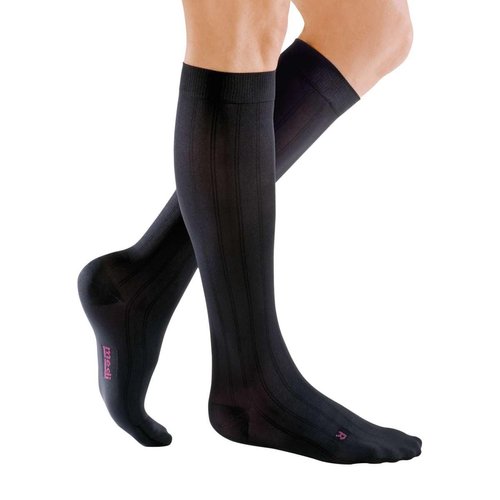 mediven for Men Classic, 30-40 mmHg – Calf High Compression Stockings, Closed Toe Leg Circulation for Men, Compression Dress Socks, Leg Support Compression Coverage, III, Black