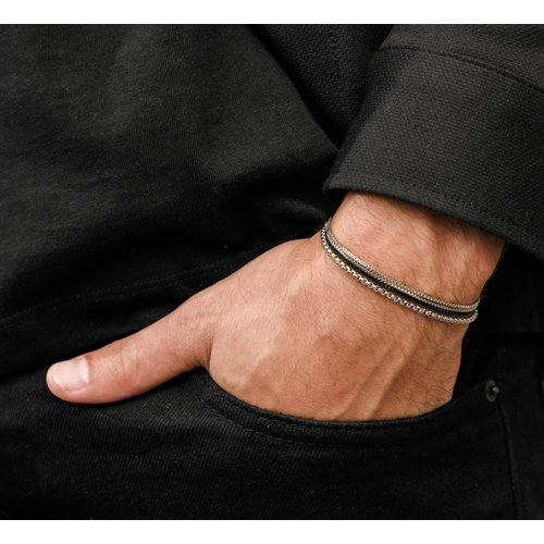 Galis Bracelet Set - Stainless Steel Bracelet for Men, Non Tarnish Silver Plated Box Chain Layered Bracelet, Stylish Men's Jewelry as Gifts for Him, Black & Silver Bracelet with Lobster Claw Clasp 7"