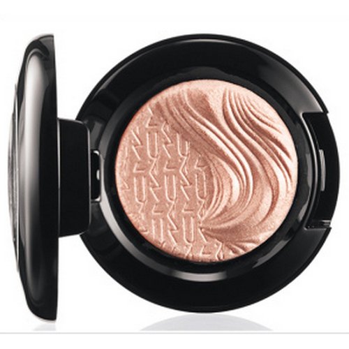 MAC Extra Dimension Eye Shadow A NATURAL FLIRT ~ Glamour Daze collection
