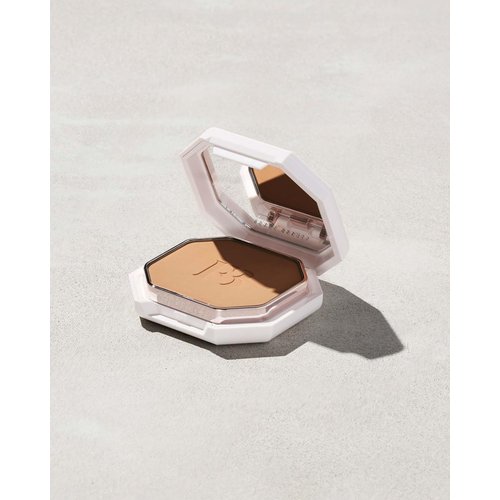 Fenty Beauty by Rihanna Pro Filt’r Soft Matte Longwear Powder Foundation 270