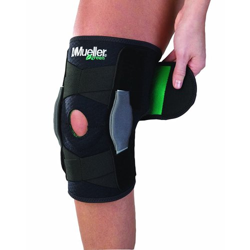 MUELLER Sports Medicine Green Self-Adjusting Hinged Knee Brace, Knee Pain Relief Support for Men and Women, Ideal for Arthritis, Sprains, Black, One Size