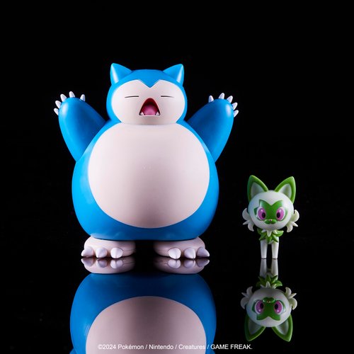 Pokemon Battle Figure 2 Pack - 2-Inch Sprigatito and 4.5-Inch Snorlax Battle Ready Figures