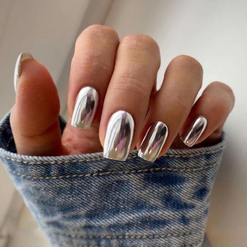 MISUD Press on Nails Medium Square Fake Nails Silver Chrome Glue on Nails Glossy Acrylic Nails Squoval Artificial Nails Bling Metallic Mirror Stick on False Nails with Design 24 pcs