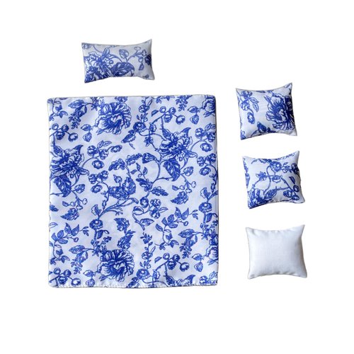 Inusitus Dollhouse Bedding, 5 Piece Set with Comforter & Pillows, Blanket, Realistic Bedroom Accessories for 6 inch Dolls, 1/12 Scale, Blue Flowers and White Cover
