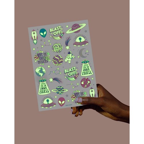 xo, Fetti Space + Planets Glow in Dark Temporary Tattoos for Kids - 50 pcs | Alien Birthday Party Supplies, Astronaut Favors + Rocket ship Decorations