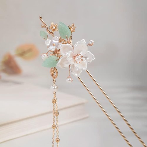 Rabithenn Camellia Flower Pearl Tassels Chinese Hanfu and Style Hair Retro Flower with Metal Handmade Hair Clip Hair Accessories for Women Girls Long Hair (Camellia)