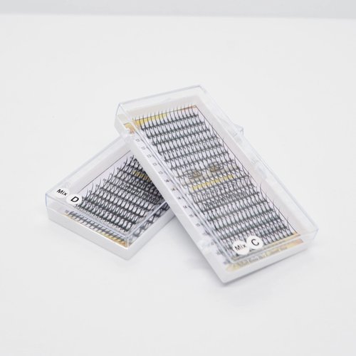 Single Spike Wispy Lashes. Mixed lengths,. Premade Eyelash Extensions. (D Curl, 12 to 16mm)