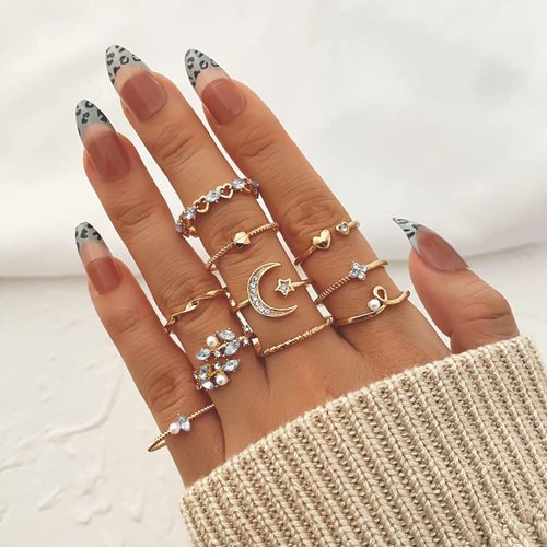 INENIMARTJ Boho Rings for Women Teen Girls,Gold Stacking Rings Set Stackable Knuckle Moon Star Heart Leaf Mid Finger Rings Cute Rings Stocking Stuffers for Christmas Gifts