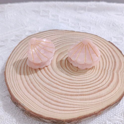 Shell Jaw Hair Clips for Women Girls 2Pcs Small Acrylic Seashell Claw Clips Beach Sea Shell Hair Accessories for Women Pink Seashell Clamp Clip Claws for Mermaid Birthday Decorations