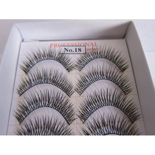 Model 21 False Eyelashes No. 18, 10 Pair