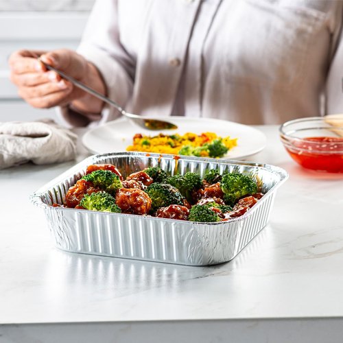GUSTO [25 Sets 8-Inch Square Foil Pans with Lids - Disposable Food Containers For Baking, Cooking, Storing and Preparing Food (Formerly Comfy Package)