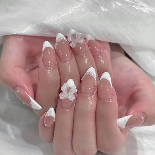 Short Press on Nails Almond MABKJLF French Tip Fake Nails Nude Full Cover Pearl Bow Charm False Nails with Designs Glossy Glue on Nails Petite Cute Acrylic Nails Artificial Nails for Women Girls 24Pcs