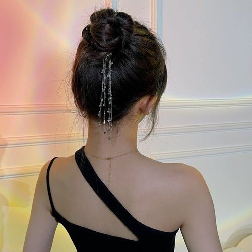 E EMZHOLE 2 Pieces Long Rhinestone Hair Chains,Star Tassel Hair Clips Bling Crystal Head Chain Silver Decorative Hair Clip Hairpin for Women and Girls Nightclub Party Daily Headwear