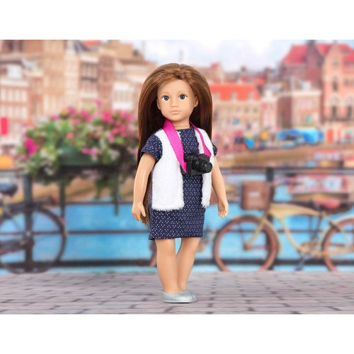Lori – Mini Doll – 6-Inch Travel Doll – Clothes, Shoes & Camera – Doll & Accessories – 3 Years + – Rosalie