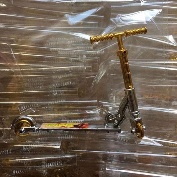 YuanHolumid Gold Mini Finger Scooter Two Wheel Scooter Educational Finger Scooter Bike Plastic Fingerboard Skateboard Simulation Finger Boards and Finger Bikes