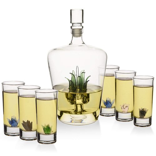 Tequila Glasses & Decanter Set - Liquor Decanter Set for Men with Handblown Agave Design, Decanter and 6 Agave Tequila Shot Glasses, Tequila Gifts, 25 Ounce Bottle, 3 Ounce Tequila Sipping Glasses