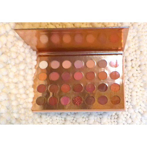PROFUSION COSMETICS Profusion Rose Gold Dreams Eyeshadow Palette, 28 Shades