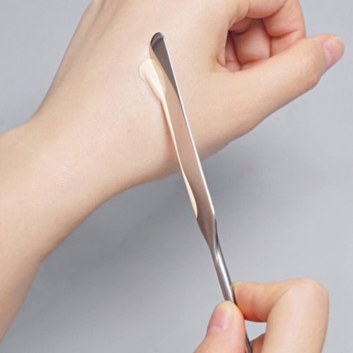 PVBN Make Up Spatula Tool Stainless Steel, Korean Metal Makeup Spatula for Face, Foundation Spatula, Facial Cosmetic Makeup Tool for Professional and Beginner, Mixing Stick Spatula (Silver)
