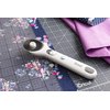 Cricut Rotary Cutter - Rotary Cutter for Fabric, Sewing and Quilting Projects - Compatible For Both Right- and Left-Handed Use - [45mm]