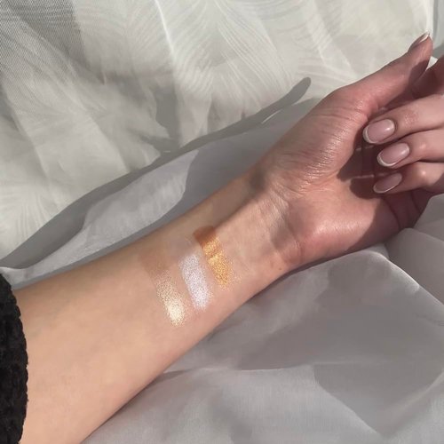 Phase Zero Makeup Cream Highlighter - "Northern Lights" - 4g / 0.141oz - For a Long Lasting, Natural, Radiant Glow