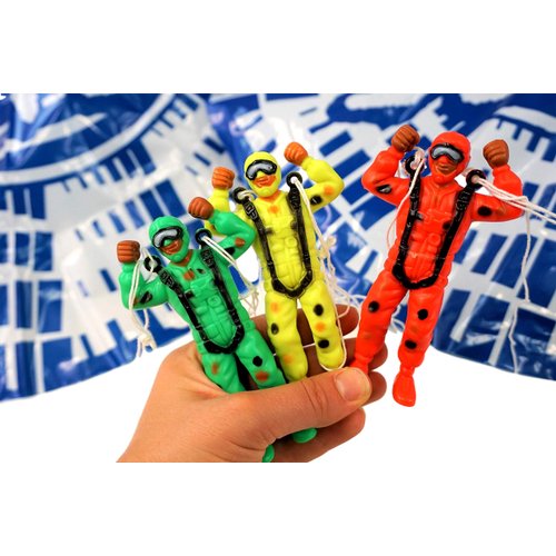 JA-RU Parachute Action Figure Toys (1 Toy Assorted Color) Flying Glider Army Men for Kids. Outdoor Summer Yard Games & Activities. Party Favors Stocking Stuffers. 2306-1s