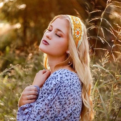 Urieo 2 pcs Hippie Hair Bandana Crochet Hair Scarf Knitted Head Kerchief Party Daily Floral Bandana Headband for Women and Girls (Yellow+Red)