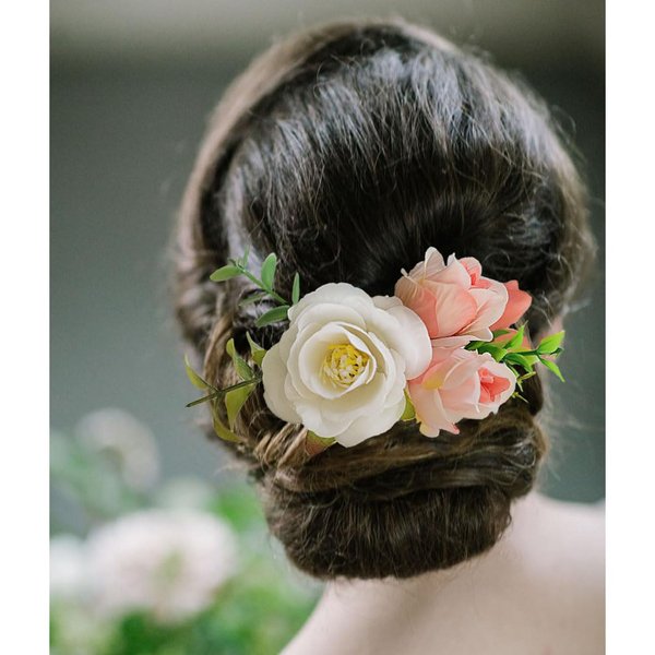 Fangsen Eucalyptus Leaves Pink White Rose Buds Flowers Floral Comb With Hair Clip for Flower Girls Brides and Bridesmaids Silver