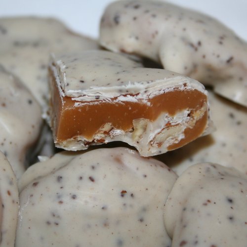 White Chocolate Pecan Caramel Clusters Topped with a Sprinkle of Coffee (1 Pound (12 to 16 Turtles))