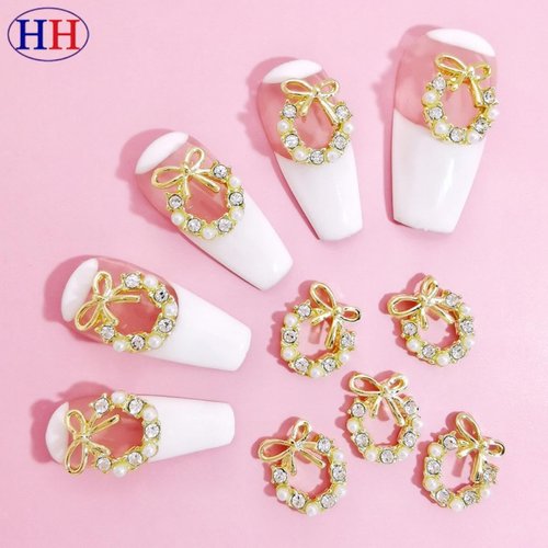 30Pcs Silver Gold Wreath Nail Charms 3D Christmas Pearl Garland Nail Charms Xmas Winter Alloy Rhinestone Bows Nail Charms for Women Girls DIY Manicure Nail Art Decoration Accessories