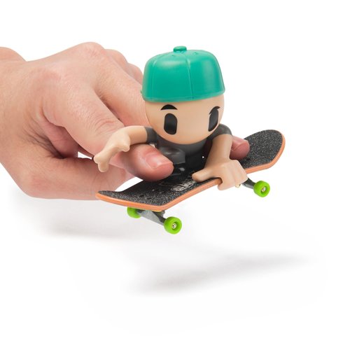 Tech Deck Sk8 Crew Character Fingerboard Mini Skateboard Collectible Personalised Toys for Kids 5+ Years Old (Models May Vary)