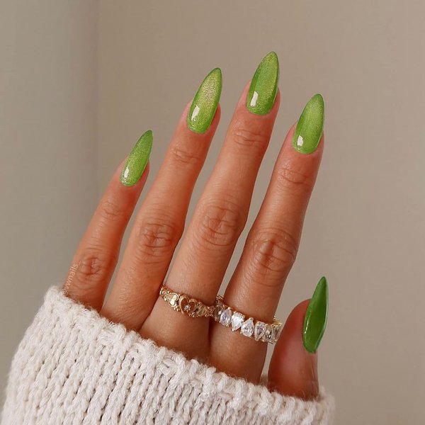 Green Press on Nails Almond Shape Fake Nails Medium False Nails with Cat Eye Design Glitter Acrylic Nails Full Cover Artificial Nails Glossy Stick on Nails for Women St. Patrick's Day Manicure 24Pcs