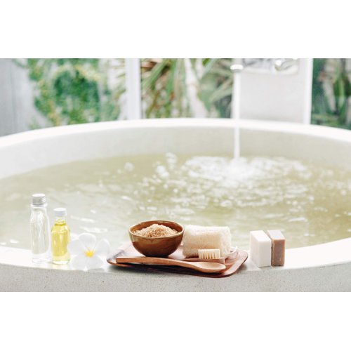 Oatmeal Milk and Honey Foaming Bath Salt with Pure Goat's Milk - Hydrating and Relaxing Bubbles with Coconut, Grape and Sweet Almond Oil - Handmade in The USA