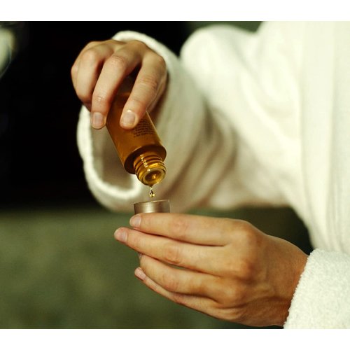 VOYA Original Aroma Revitalising Bath and Shower Oil, Certified Organic, Hydrating Bath and Body Oil, Lime & Mandarin Scent, 50ml