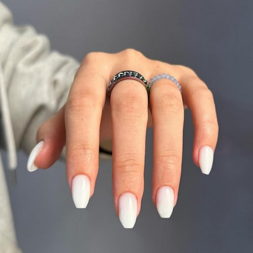 White Press on Nails Medium Short Square,Xcreando Spring Summer Fake Nails Medium Glue on Nails Trapezoid Shaped,Short Ballerina Coffin Nails Press ons,False Nails Acrylic Nails Set in 24 PCS