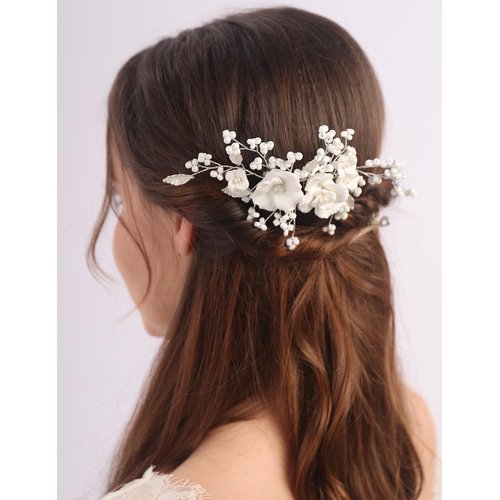 Rumtock White Flower Silver Hair Comb Rice Beads Branch Headpiece Wedding Bridal Hair Accessories Handmade Jewelry for Women