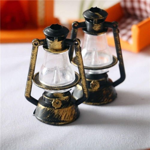 Bronze Color Miniature Lamps for Dollhouse, Doll House Retro Oil Lantern Dollhouse Accessories Scene Ornaments Dollhouse Miniature Scene Model Hurricane Lantern Kerosene Lamp Furniture Decoration