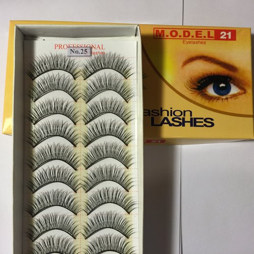 Model 21 False Eyelashes No. 25, 10 Pairs