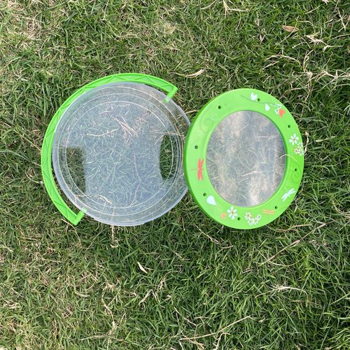 Cheerwe Explorers Bug Jar, 3× Magnifier, Insect Observation Kit Built-in 15cm Ruler, Explorer Bug Catcher Kit for Kids Bug Cage Insect Catcher Box, Bug Cage with Magnifying Glass