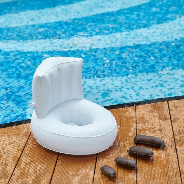 Turd Toss™ - Inflatable Pool Game