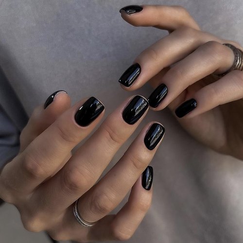 Bellelfin 240pcs Short Press on Nails Black Full Cover Short Square Fake Nails Glossy Acrylic Artificial False Nail Tips with 5 Sheets Adhesive Glue Tabs for Women and Girls Fingernails Design