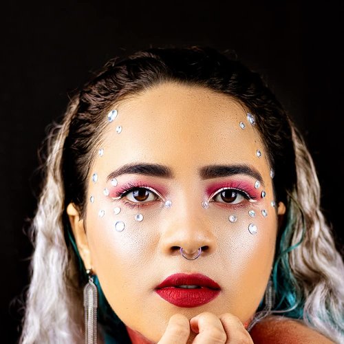 Teardrop Rhinestones Face Stickers Self Adhesive Mixed Gems for Makeup Glitter Droplet Rhinestone for Eyes Body Eyelash Gemstones 2 Sheets Temporary Tattoo for Prom Carnival Festival Accessories