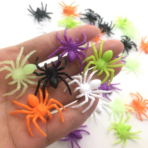 ccHuDE 100 Pcs Halloween Fake Spiders Small Realistic Spiders Miniature Plastic Spiders Mini Spider Props Party Scary Spiders Colorful Spiders Decorations for Party Favors