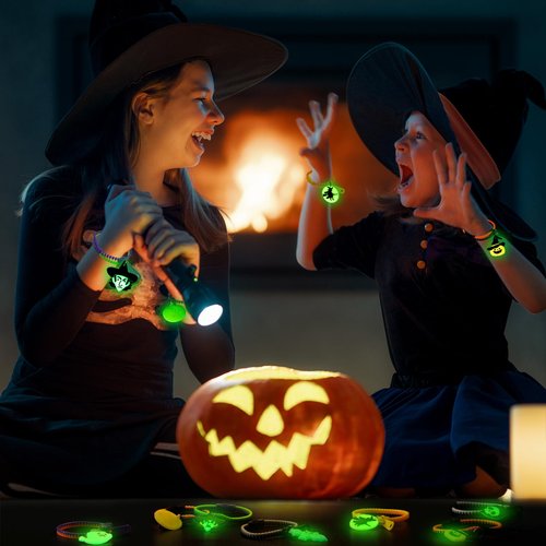 Kids Halloween Party Favors Zipper Bracelets, 28 Pack Glow in the Dark Halloween Zipper Wristbands for Kids Halloween Gifts, Halloween Giveaways, Halloween Goodie Bag Fillers, Kids Halloween Supplies