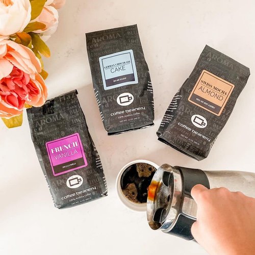 Dark Chocolate Almond by Coffee Beanery | 12oz Flavored Whole Bean Coffee Medium Roast Coffee | 100% Specialty Arabica Coffee Whole Bean | Gourmet Coffee Whole Beans