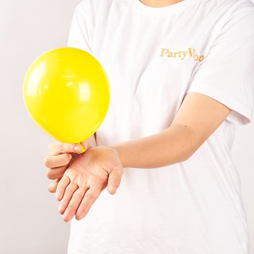 PartyWoo Yellow Balloons, 120 pcs 5 Inch Matte Yellow Balloons, Yellow Latex Balloons for Balloon Garland Balloon Arch as Party Decorations, Birthday Decorations, Baby Shower Decorations, Yellow-Y55