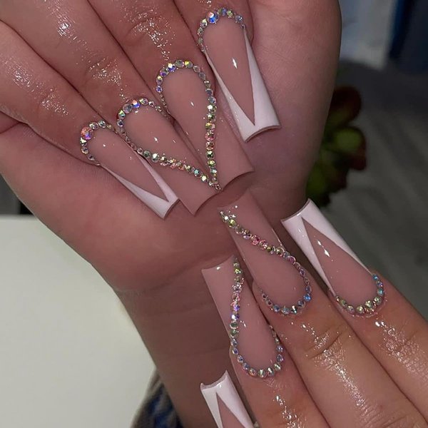 AkiliBIELY Square Press on Nails Medium Long French Tip White Pink Bare Fake Nails Ballerina Glue on Nails Acrylic Gel Stick on Nails For Women False Nails Glitter Rhinestone Wedding Birthday